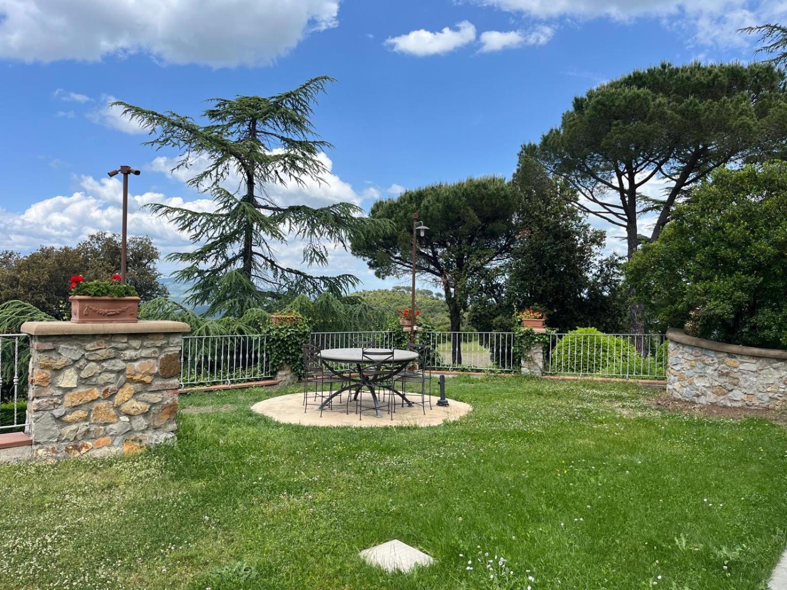 Agriturismo Aia Leccioni Micciano Exterior photo